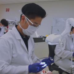 sean choi dentistry student in simulated clinic
